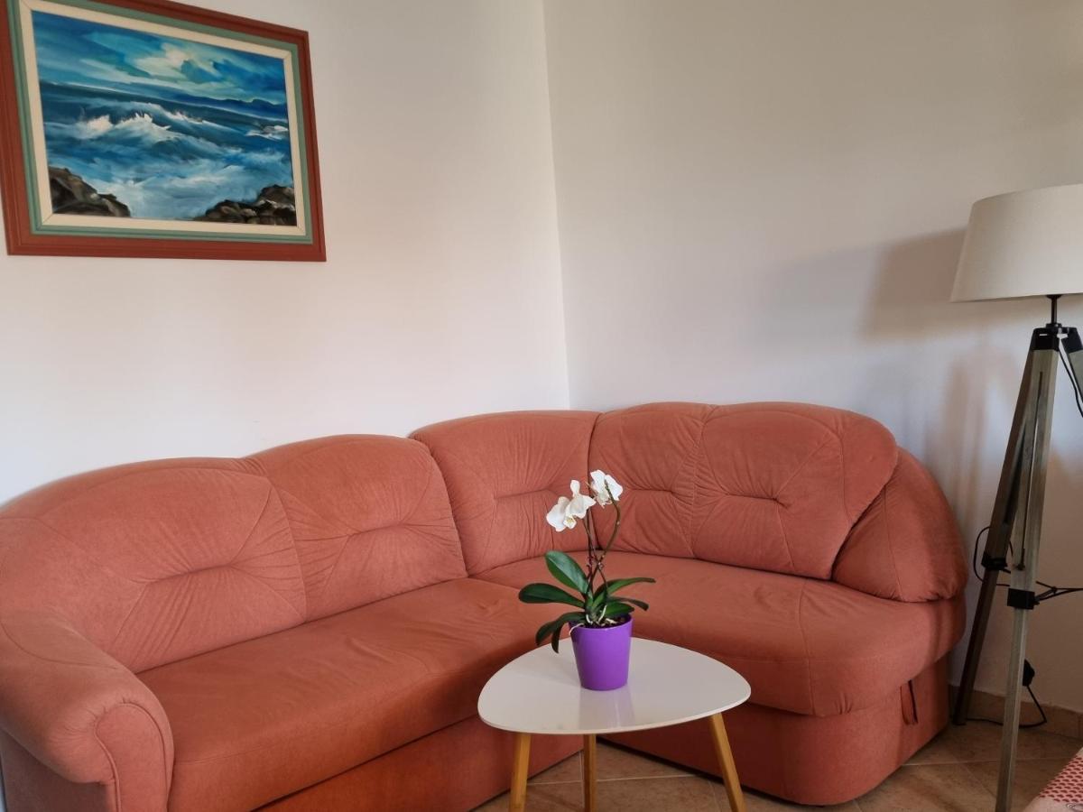 N&G Apartments Rovigno Esterno foto